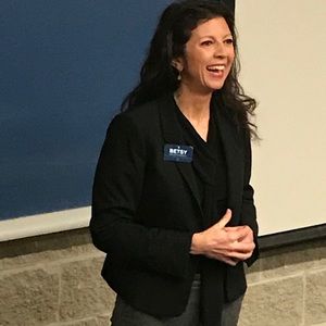 Meet your Posher, Betsy